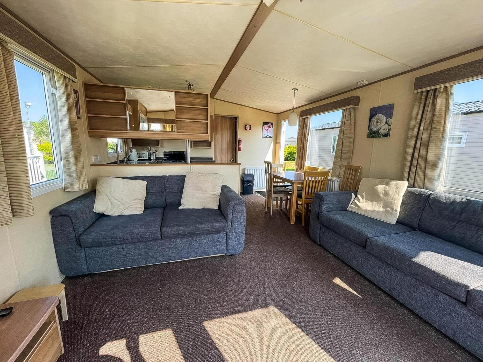 Lovely Caravan With Decking At Cherry Tree Holiday Park In Norfolk Ref 70528C เกรทยาร์มัธ ภายนอก รูปภาพ